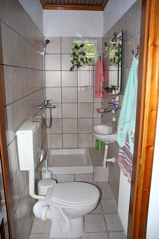 Katoikia Me Ta Pitharia Villa Принос Екстериор снимка